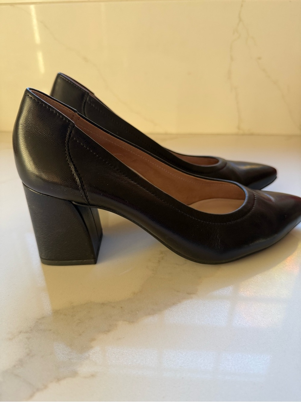 Paul Green Black Supple Leather Block Heel Pointed Toe Pumps size 7